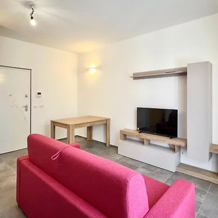 Splendido Trilo Con Posto Auto