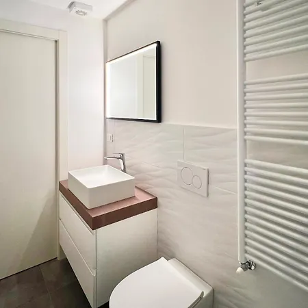Apartament Splendido Trilo Con Posto Auto *